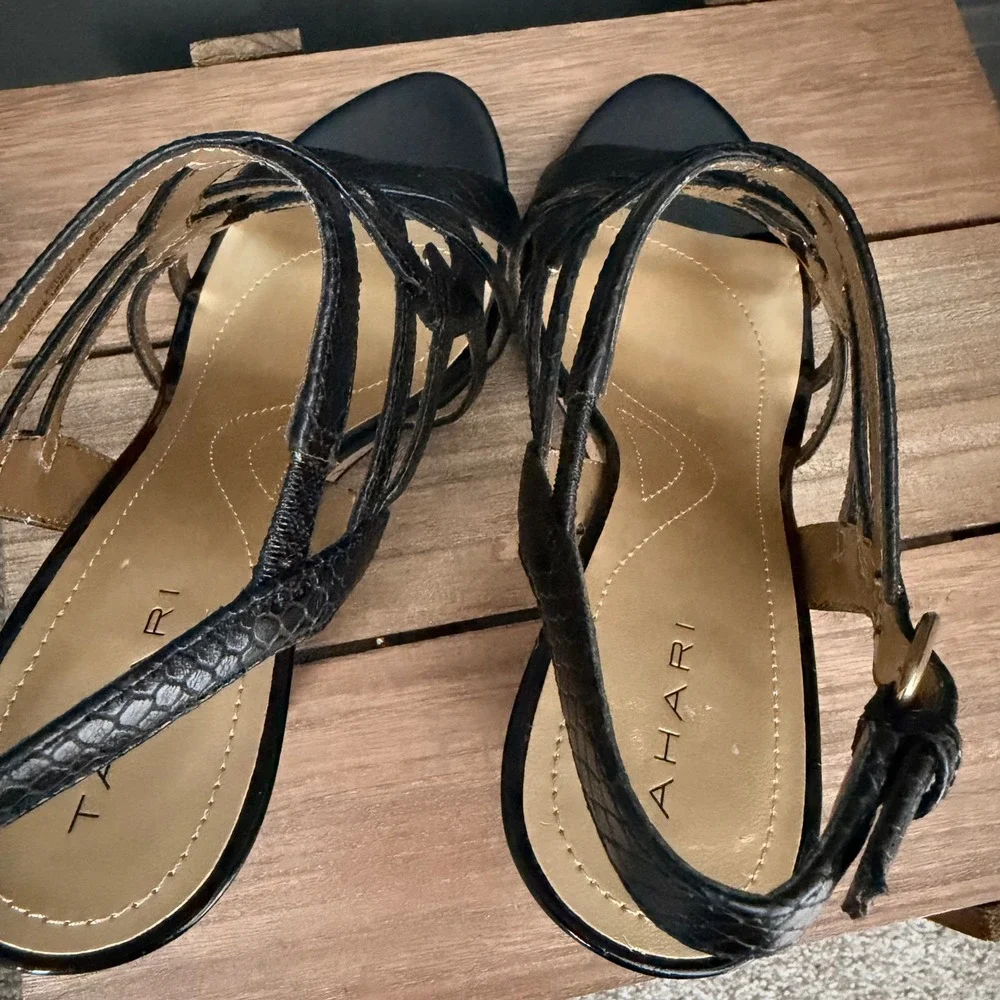 Tahari Petunia Black Snake Embossed Leather Cork Wedge Sandals Women 8.5 Strappy